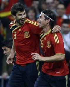 Pique-y-Sergio-Ramos-238x300 (Demo)